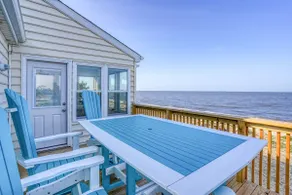Beach home with great views. - Image 4
