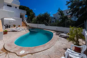 White suites 3 - Image 3