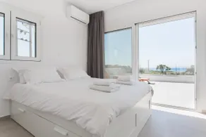 Legrena Beach House, 2 BR apt w jacuzzi no heated - Image 5