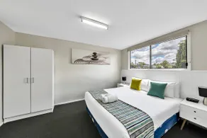 Ingenia Two Bedroom Budget Cabin - Image 2