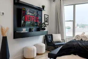 Brand New Modern Smart Home W/ Rooftop - Image 5