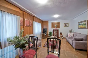 Centrally located and spacious apartment - Image 4