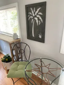Petite Retreat - Image 3