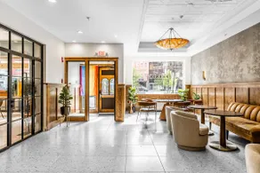 2 King Bed|Historic DTWN Hotel|Steps 2 Restaurants - Image 5