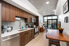 Downtown SLC Luxury 1BD 1BA - Pool HotTub 24hrGym - Image 3