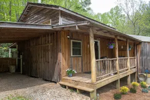 Sunhillo Cabin by the Creek - Image 3