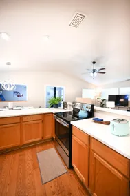A Modern Haven & A Mountain View - Image 5