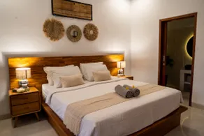 Villa Innerbloom stylish 2BR with large pool & garden - Image 5