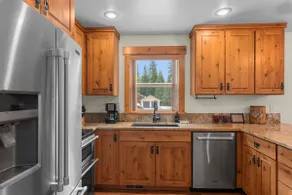 River's Bend Lodge - Hot Tub, Fire Pit, Games & Ski - Image 4