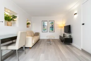 Renovated Townhouse Close to the CBD and Schools - Image 2