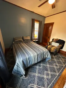 Renovated Home Close to Downtown - Image 5