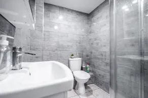 Beautiful apartment dos - free public parking - Image 5