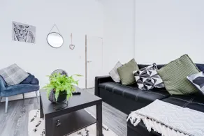 Beautiful apartment dos - free public parking - Image 2