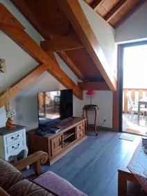 Village house - Image 4
