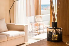 Oyster Sea View Luxury Apartment - Image 3