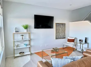 Generous 4BR Family Retreat: 2 Levels & Garage - Image 3