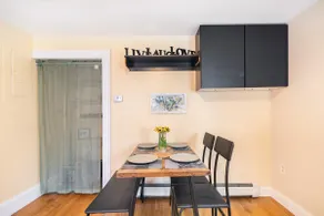 Bright & Spacious Heart of College Hill Fox Point - Image 3