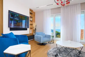 New & Stunning Views in Luxury 5* Divona Apartment - Image 5