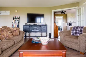Seashore Beach House Beauty - Image 3