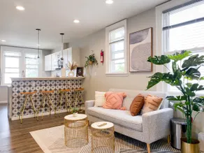 BoCation | Artsy Boho 3BR | Home Base | 30 min NYC - Image 2