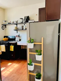 Month-to-Month Secure 1 bedroom+office and dining - Image 5
