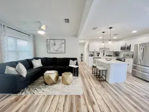 Stunning Modern 4/2 Pool Home! - Image 3