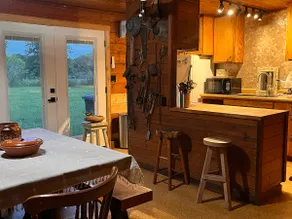 Rustic Nash Creek Retreat near Kingsbury - Image 5