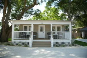 Sweet Coastal Cottage - Image 2