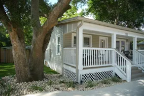 Sweet Coastal Cottage - Image 3