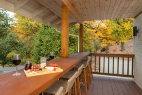 5 Kings · Yosemite Cabin · Game Room · Views · EV - Image 3