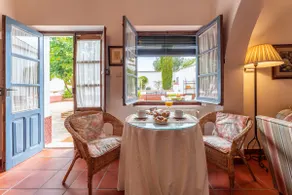 House with pool in Tierra de Barros - Image 3