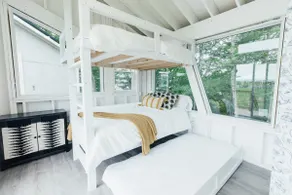 Waterfront 4-Cabin Village - Image 3
