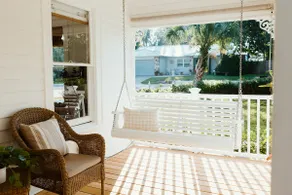 Bright & Peaceful 1920s Cottage: Close to UTC! - Image 3