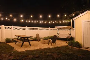 Bright & Peaceful 1920s Cottage: Close to UTC! - Image 4