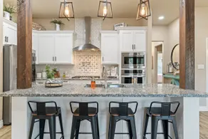 *15 min to Hobby Airport 3BR House | Free Parking - Image 5