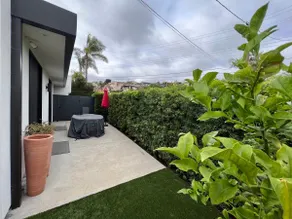 New 1 bedroom at the Bay - Image 2