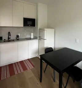 New 1 bedroom at the Bay - Image 4