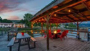 Beautiful lake house w/ stunning sunset views! - Image 3
