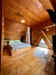 Mountain Getaway Cabin - Image 5