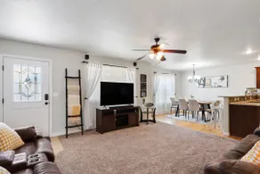 Townhouse with Arcade - Image 5