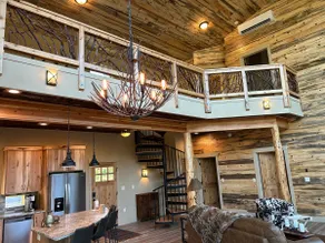 River Cabin - Image 3