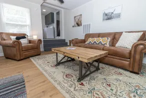 2 bed/1 ba-across f/Coliseum/GAC, perf for events - Image 2