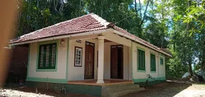Coffee camp home stay with tree house - Image 4