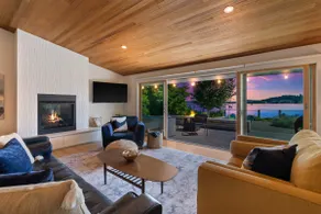 Poulsbo Shore Retreat w/ Kayaks, SUPs, & Bikes! - Image 3