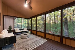 HUGE Poconos Mansion w Hot Tub, Game Room, FirePit - Image 2