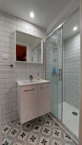 The corner house - Modern studio in old town - Image 3