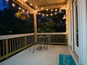 Cute room, kitchenette & deck! Heart of Del Ray - Image 3