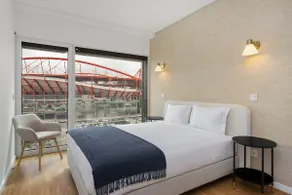 WHome Urban Retreat w/Parking, Elevator & AC by Benfica Stadium - Image 3