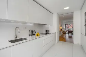 WHome Urban Retreat w/Parking, Elevator & AC by Benfica Stadium - Image 5