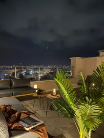Elemental Stays - Calm | Penthouse | City View - Image 5